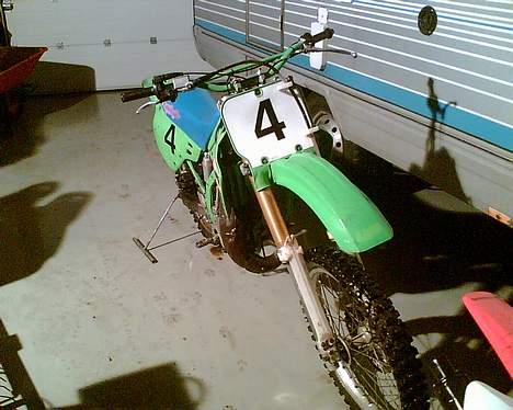 Kawasaki KX 125 ccm SOLGT billede 4