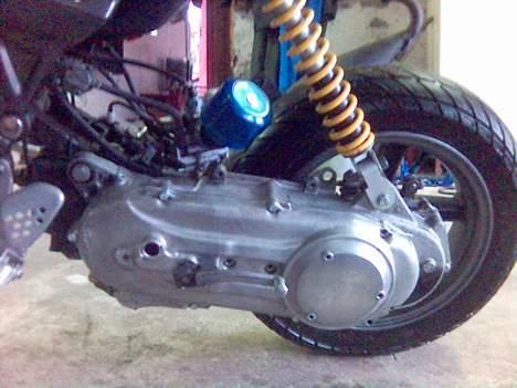 Suzuki Street Pussy SOLGT - jahhH, det er jo så en motor billede 8