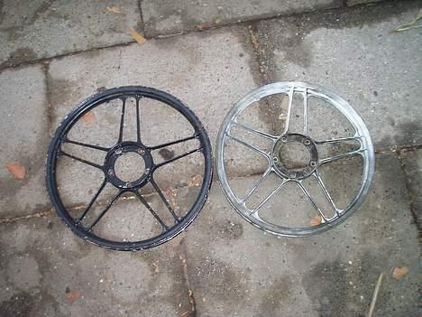 Puch k solgt - Mine dejlig fælge som snart skal males hvide :D billede 9