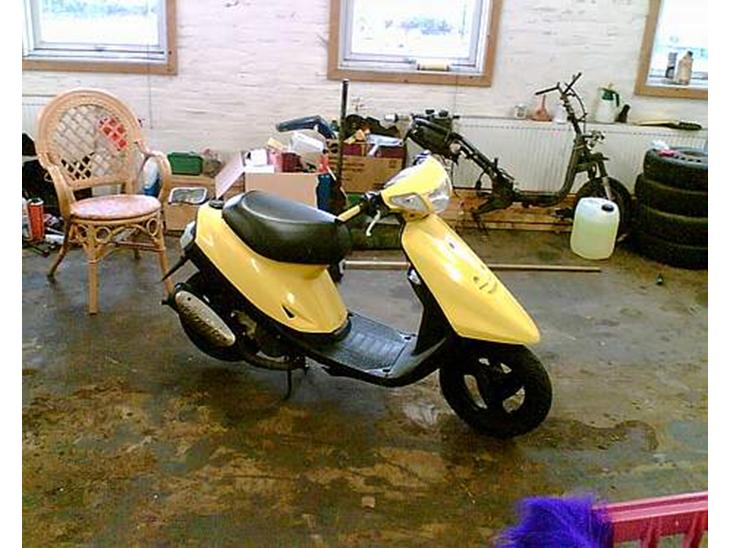 Yamaha Jog > Solgt < billede 1