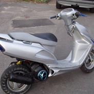 Honda SFX solgt 10.000