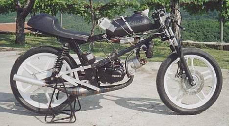 Tomos Cross (Racer Edition) - Sådan en 80ccm tomos med, 6 pladet kobling, 6 gear og håndlavet udstødning havde jeg ikke noget imod. ;-) billede 5