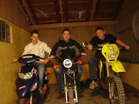 Suzuki RMX (solgt) - mig og gutterne.. billede 6