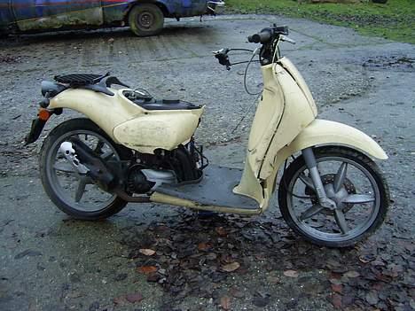 Aprilia Scarabeo "hugget op" billede 2