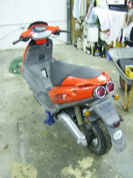 Aprilia SR50 WWW (AC & SD) billede 3