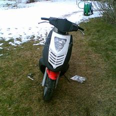 Aprilia Sonic AC solgt