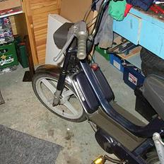 Vespa brovo **solgt**