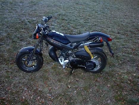 Suzuki Street Magic " SOLGT " billede 3