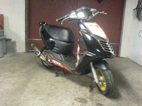 Aprilia Sonic GP billede 2