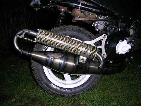 Yamaha Jog LC carbon teamspeed billede 3