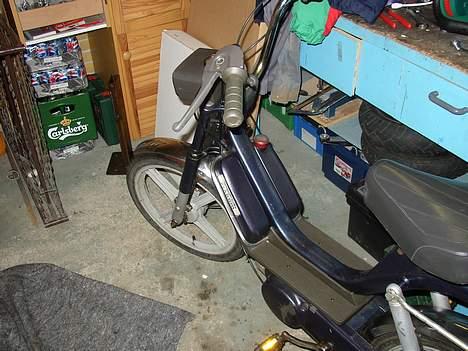 Vespa brovo **solgt** billede 1