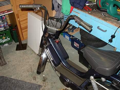 Vespa brovo **solgt** billede 3