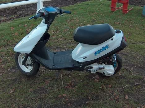 Yamaha jog (Solgt) - joggen:D  billede 2