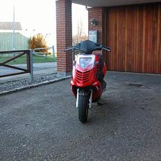 Aprilia Sonic (SOLGT)