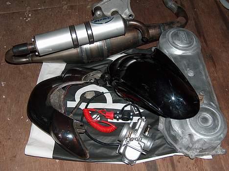 Aprilia Sonic EVO LC - Solgt - De sidste ting der skal monteres..  billede 4