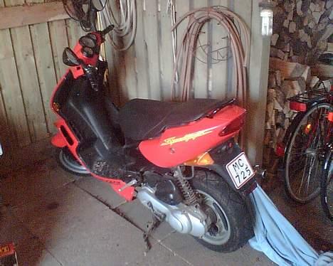 Puch kl 1500 ccm :D  - min scooter skal nok lige få lagt nogle flere billeder ind af den engang....  billede 7