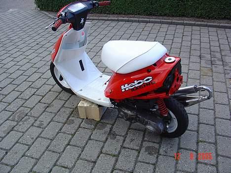 Yamaha Jog AS "Rødhætte" billede 8