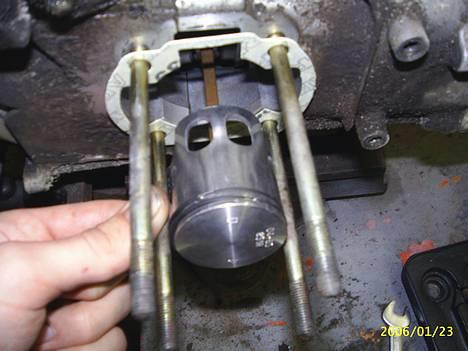 PGO Hot 50 ( Solgt ) - lige monteret stempel billede 2