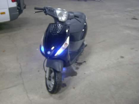 Piaggio New zip SOLGT billede 1