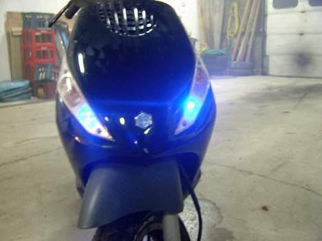 Piaggio New zip SOLGT billede 6