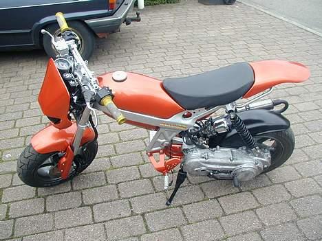 Suzuki street magic SOLGT billede 7