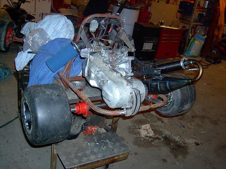 Yamaha Jog Space( Projekt ) - Tja, mangler en bremse og en tænding billede 2