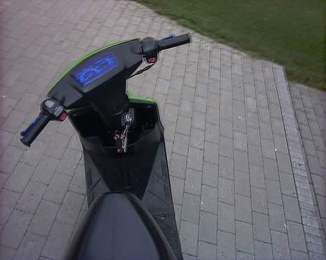 Yamaha Jog -Fs SOLGT billede 9