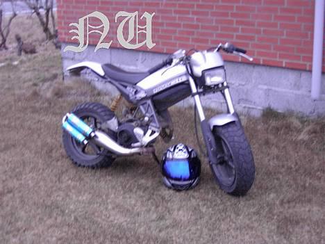 Suzuki Street Magic  solgt - har lige fået skjoldene hjem:D billede 1