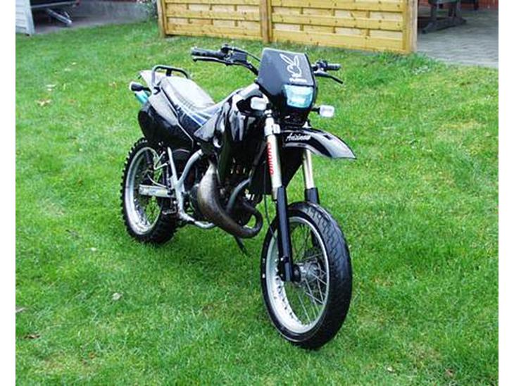 {{currentPhoto.altText}} billede {{currentPhoto.number}}