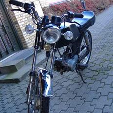 Suzuki samurai dm 50 solgt 