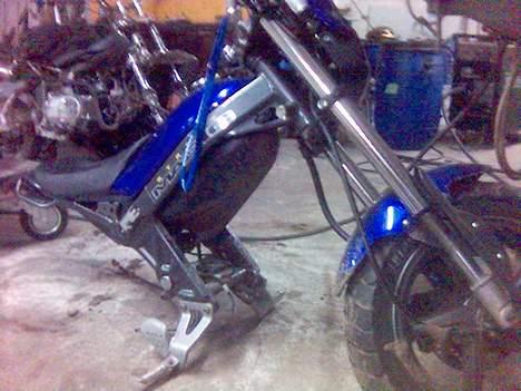 Suzuki Street Pussy SOLGT - og min bette street igen, helt uden motor billede 15