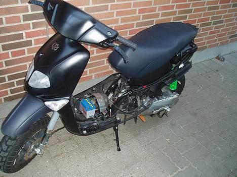 Aprilia Rally AC | Snart projekt! - Da jeg var ved at male inderskjolene sorte.. (: Og ja! Ved den trænger til vask! Den er samlet igen! billede 20