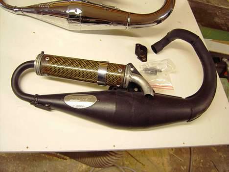 Honda SFX Repsol 9.18HK (Solgt) - MIn hjemmelavede Doppler S3R potte. Den slår ALT til SFX! Virkelig vild! Dog har jeg ingen rulninger med denne, da min nuværende SFX er LC og med TS potten. billede 9