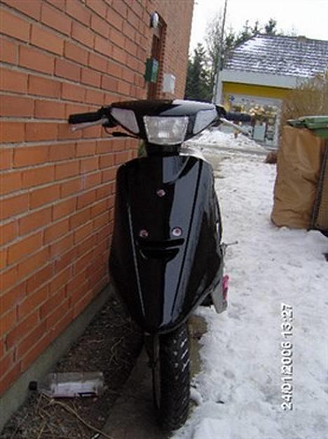 Yamaha jog  f8{solgt} - det er en fed jog billede 1