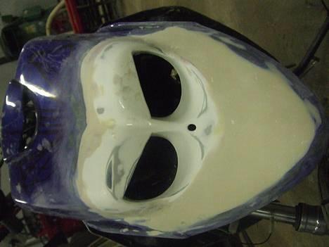 Yamaha BWS //Tribal Special - Fronten, ikk færdig.. mangler en klat spartel her og der, og så pudses! billede 16