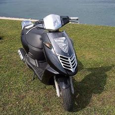 Aprilia Sonic (SOLGT)