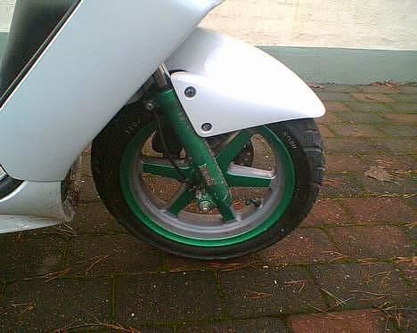 Yamaha JOG R -byttet til JOG FS - forhjul billede 3