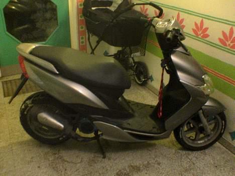 Yamaha Jog R *SOLGT* billede 3