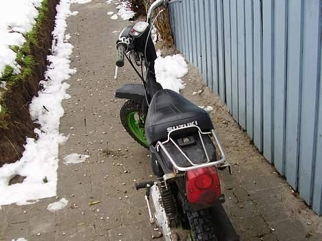 Suzuki fz50 SOLGT - Gammelt billede da den var grøn for neden billede 2