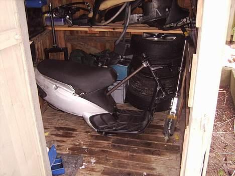 Piaggio nrg lc dd (SOLGT) - Stel med stelforstærkning billede 4