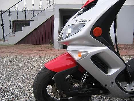 Peugeot speedfight 2 f /solgt/ - tjahh billede 10