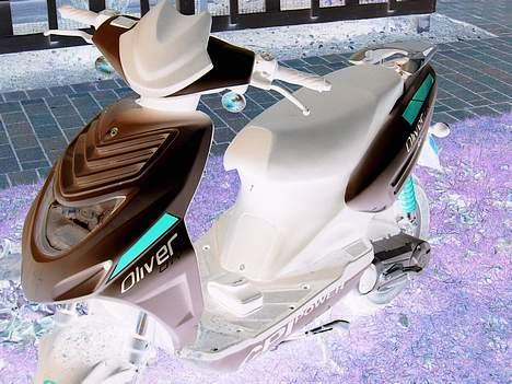 CPI Oliver City • BYTTET • - Blæret farve kombination. Lorte brun og hvid. :D ( Negative farver ) billede 16