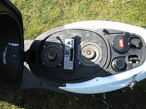 Aprilia sonic GP billede 3