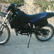 Suzuki rmx