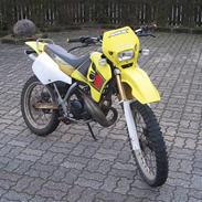 Suzuki RMX (BYTTET TIL JOG)