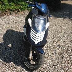 Aprilia Sonic Solgt