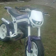 Suzuki street magic solgt