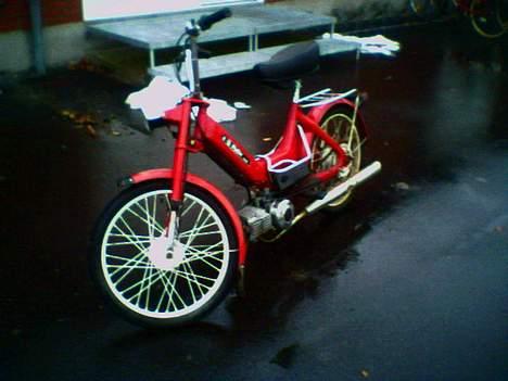 Puch Maxi K Solgt-1700 - ja da!! hehe ( undskyld de dårlige billeder ) billede 3