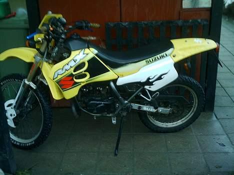 Suzuki RMX  (byttet til nrg) billede 7