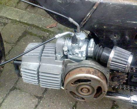 Puch Maxi  - tun - cylinder, kaburator og powerluftfilter billede 3